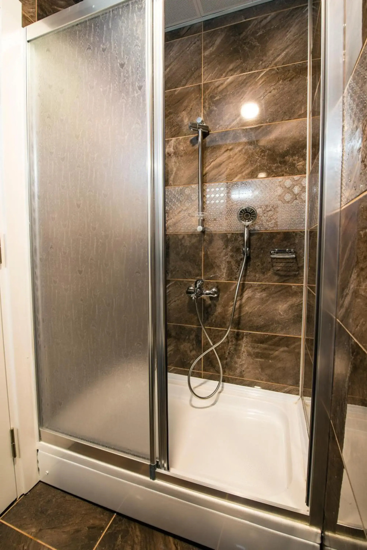 Kars-i Sirin Hotel