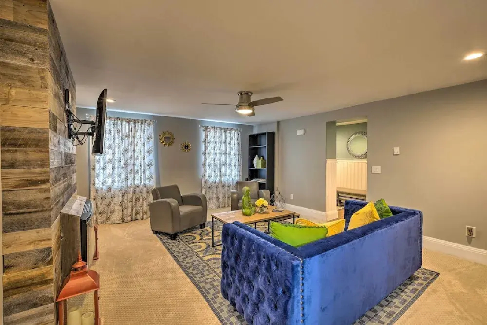 Charming Apt W/patio: Walk to Downtown Albany