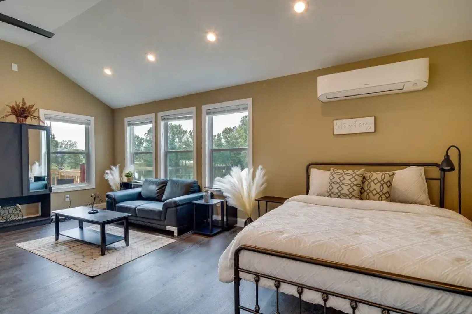 Peaceful Waterfront Studio 16 Mi to Greenville!