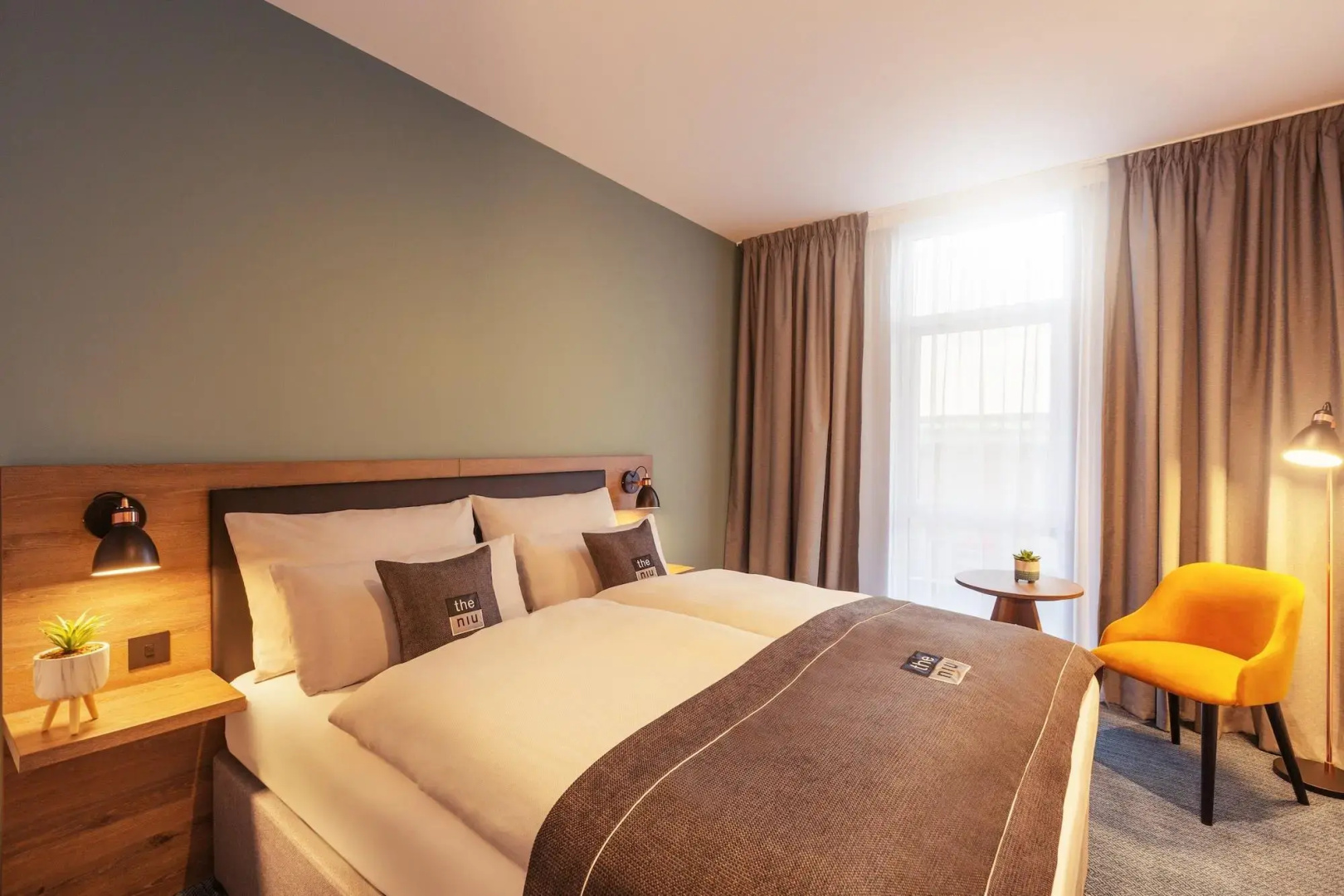 Holiday Inn - the niu, Loom Manchester North by IHG
