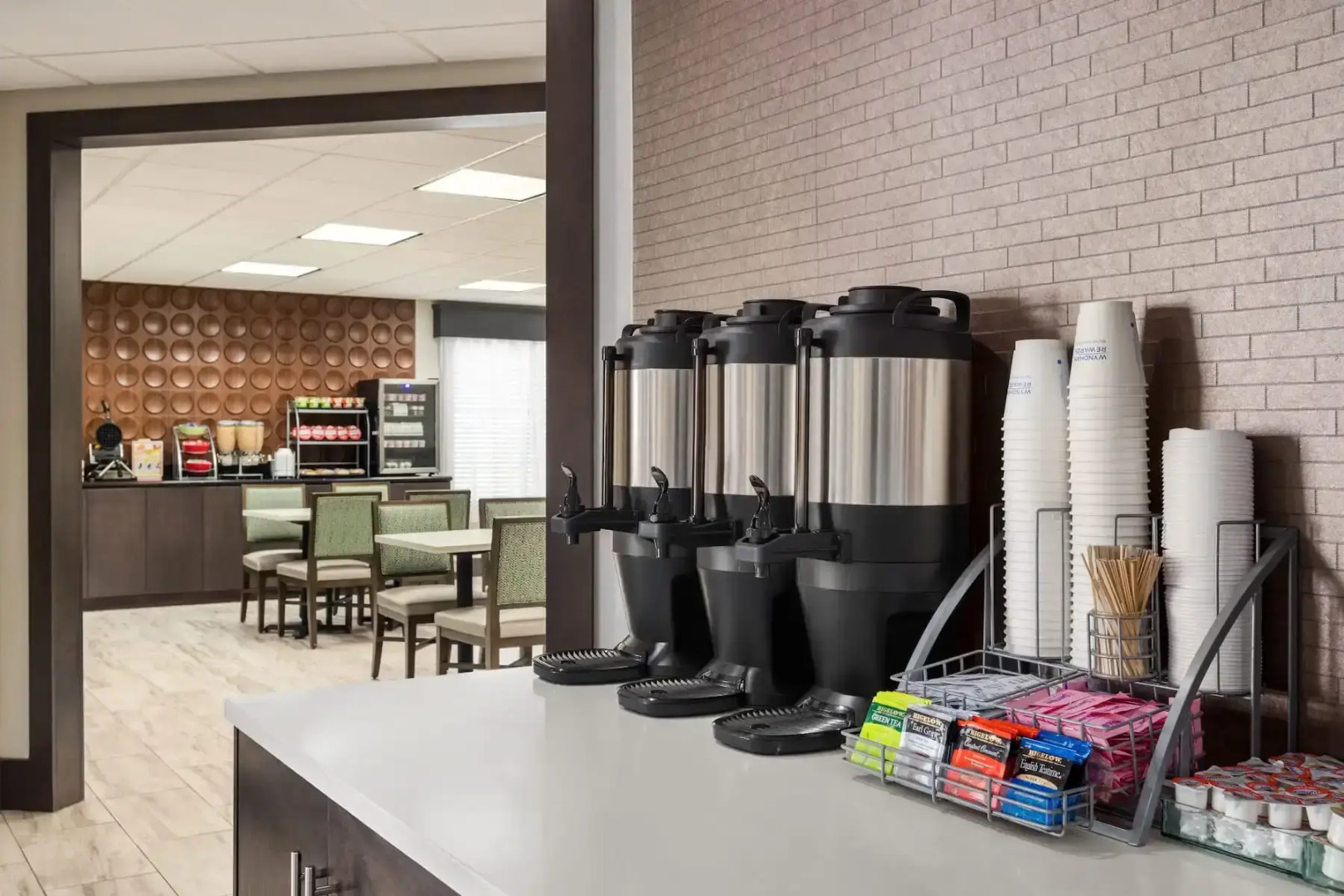 Holiday Inn Express Savannah-I-95 North