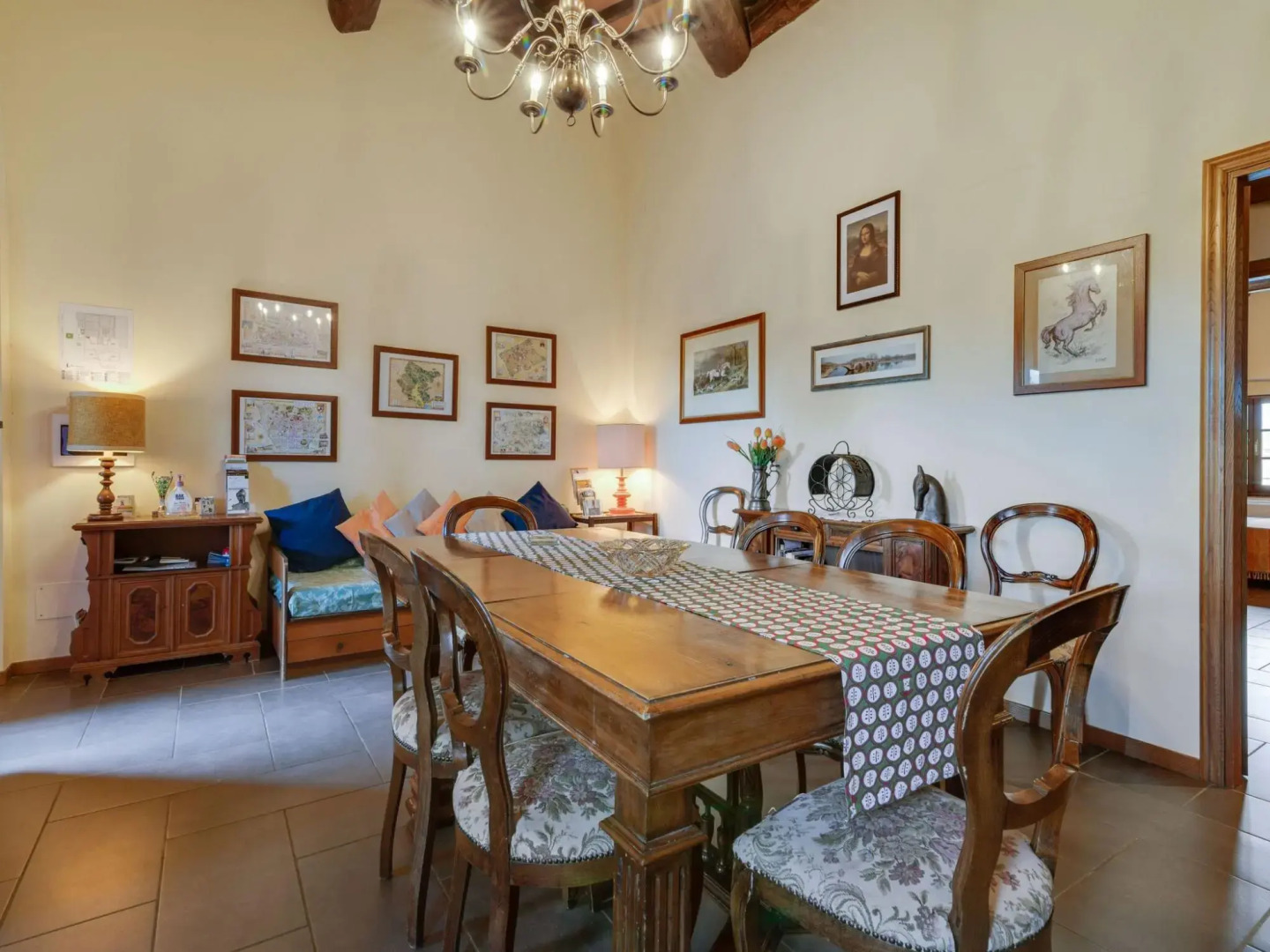 Tranquil Farmhouse in Terranova Bracciolini near Nightlife