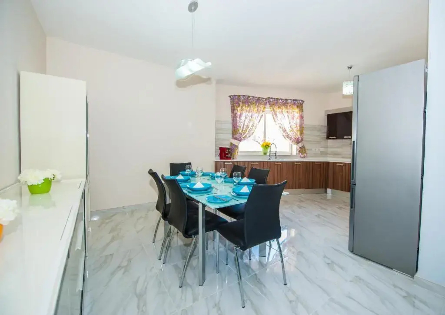 The Waves holiday apartment