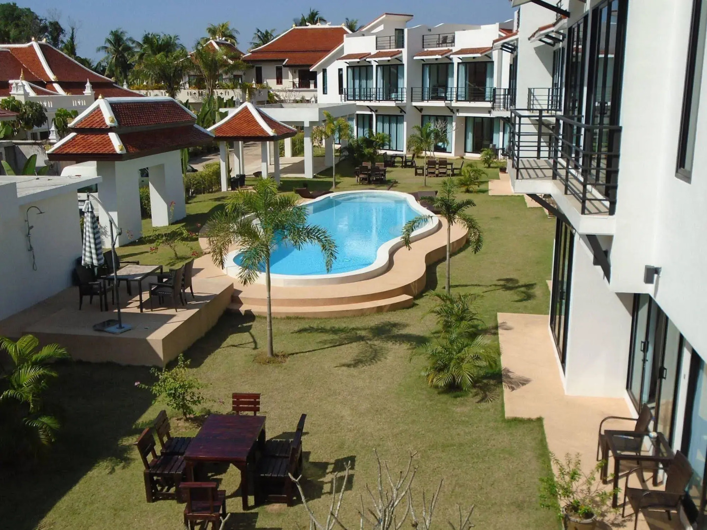 Sunrise Villa Resort