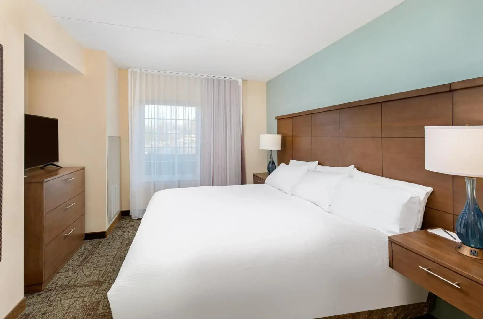 Staybridge Suites Oak Ridge by IHG