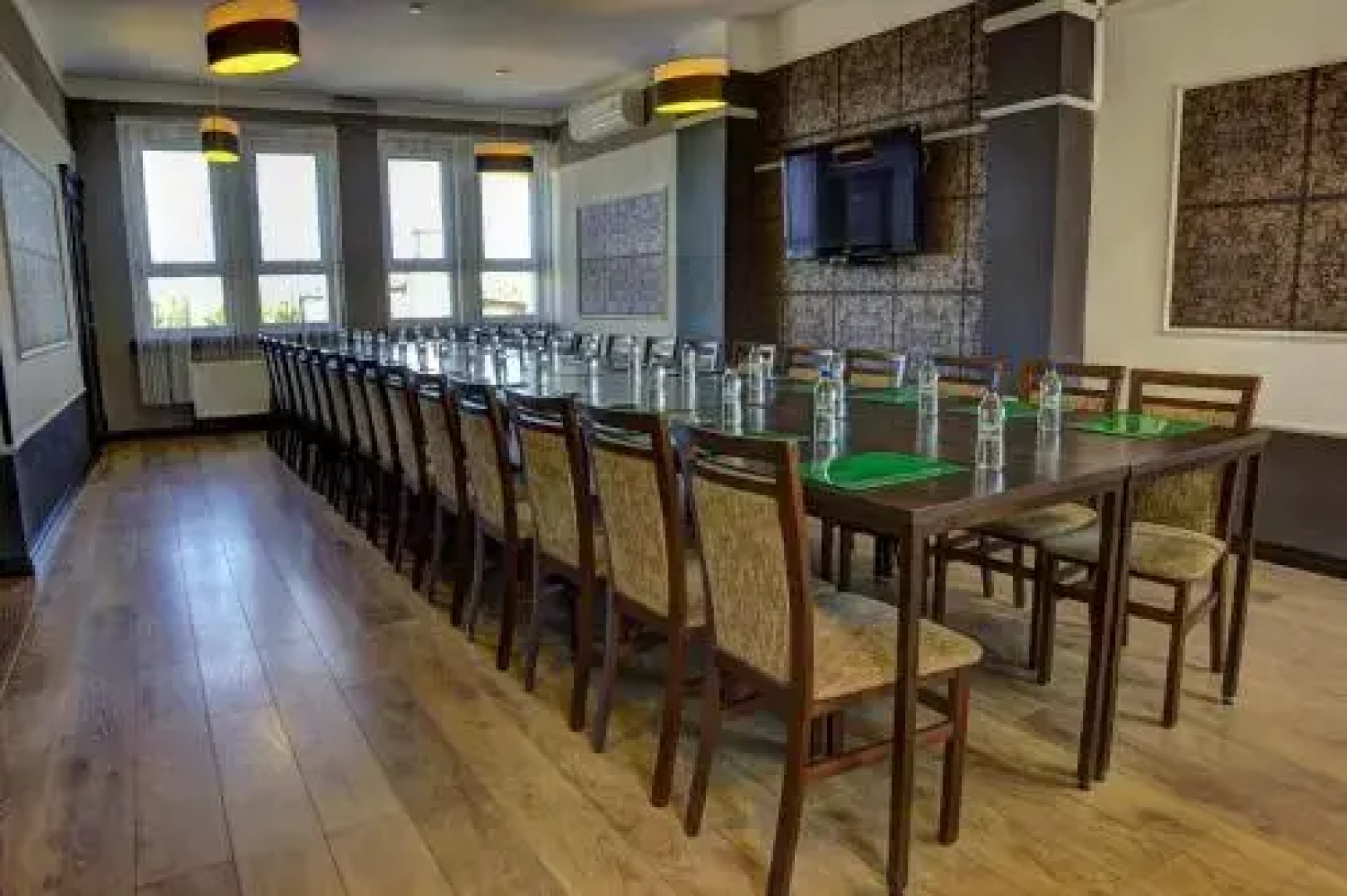 Hotel i Restauracja Nad Jeziorem