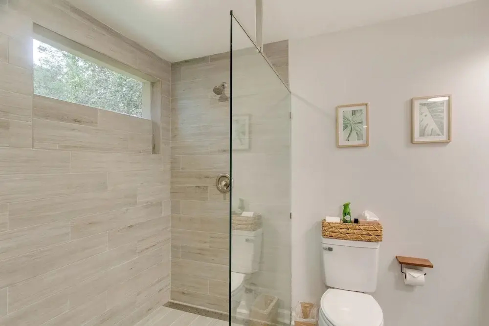 Bright Jekyll Island Home w/ Deck < 1 Mi to Beach