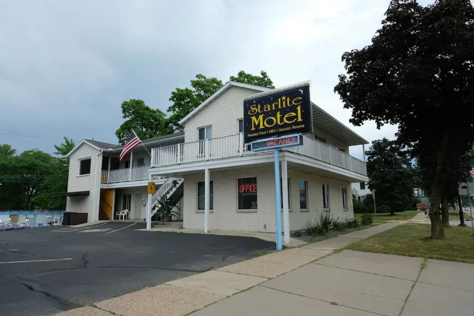 Starlite Motel