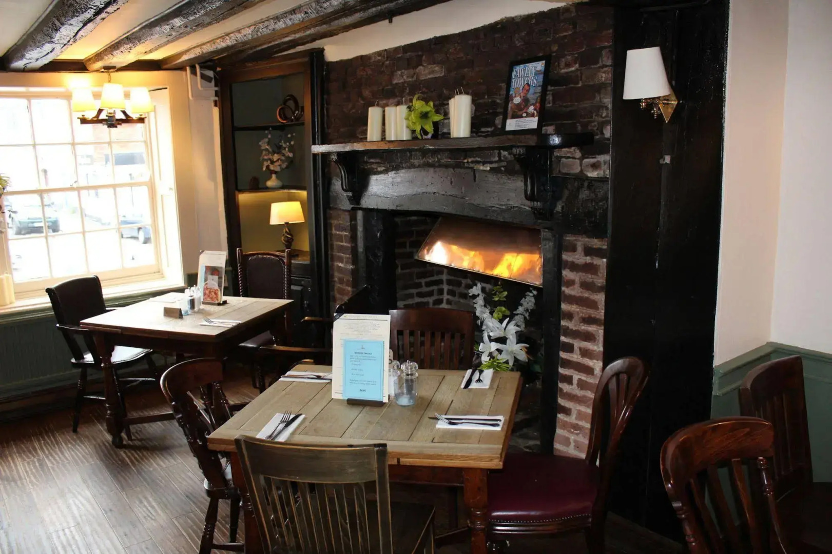 The Whyte Harte Hotel - Inn