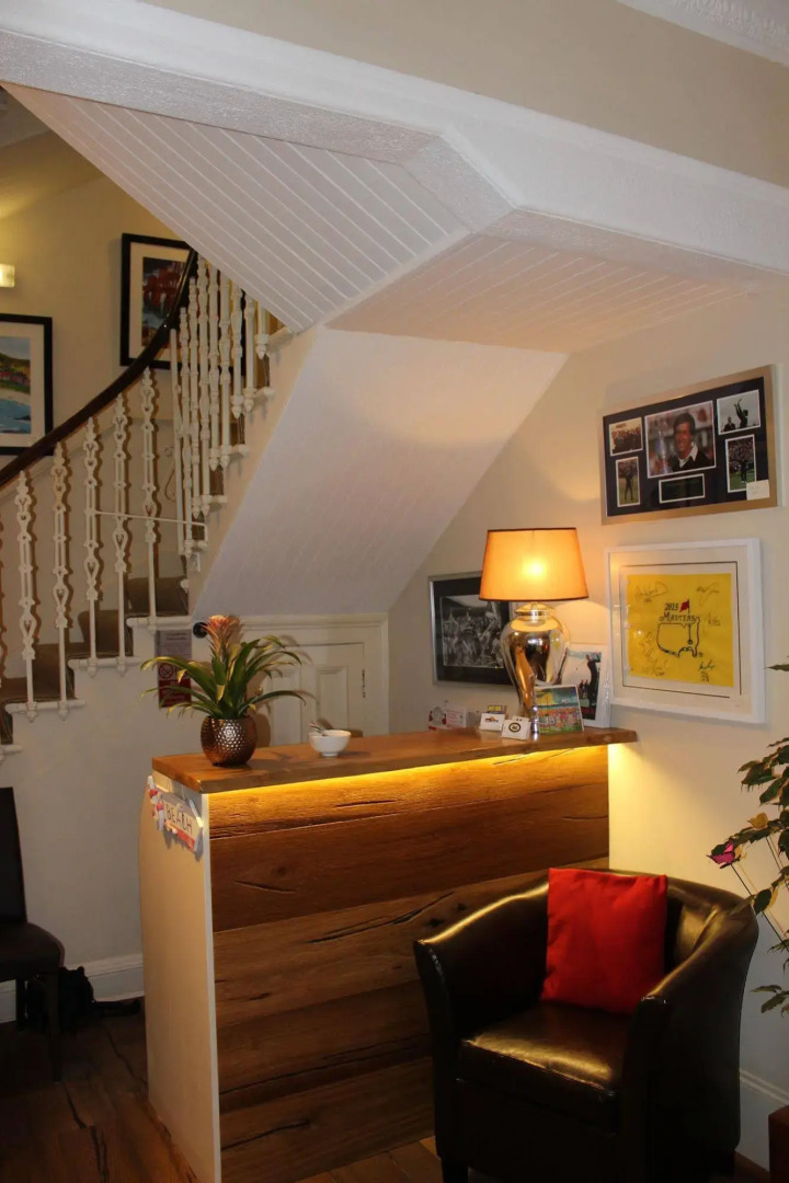 No.12 Hotel & Bistro