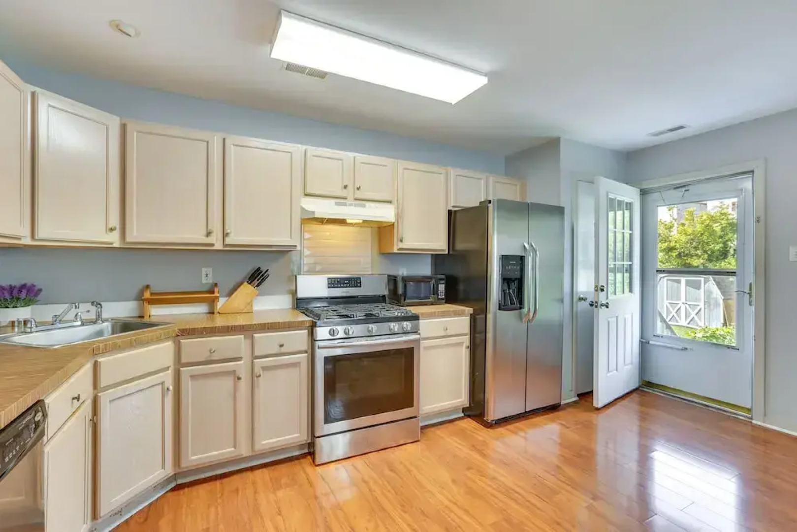 Atlantic City Abode - Walk to Beach & Boardwalk!