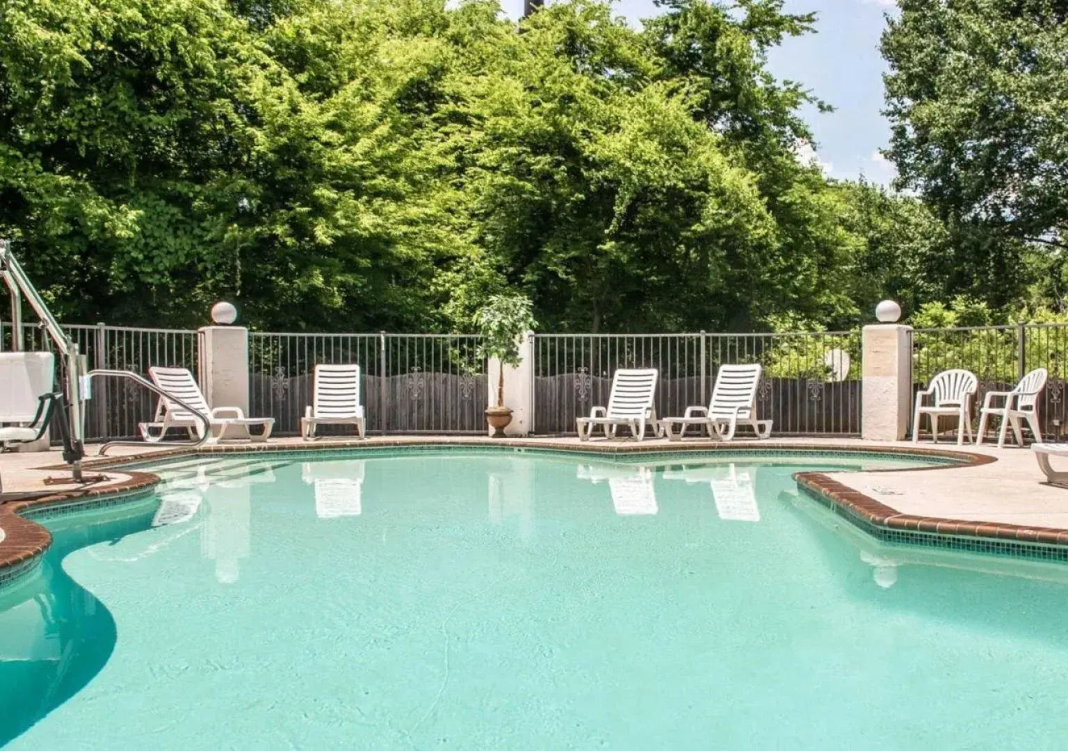 Americas Best Value Inn Opelika