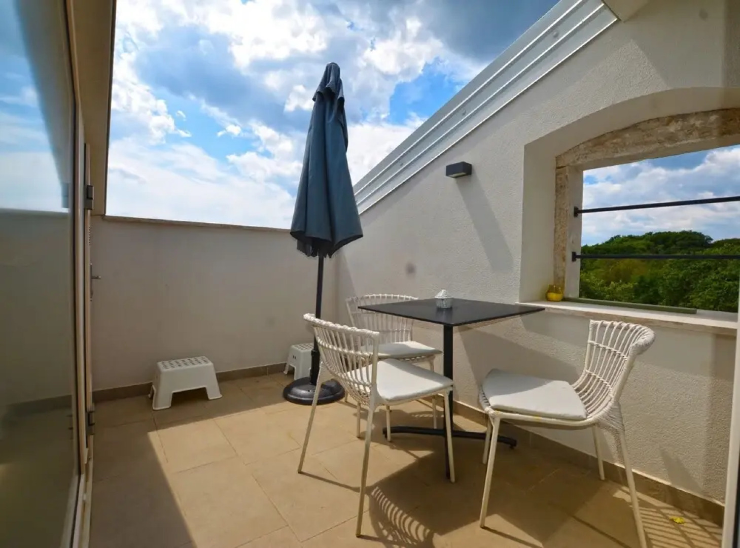 Tranquil Getaway With Shared Pool in Bale