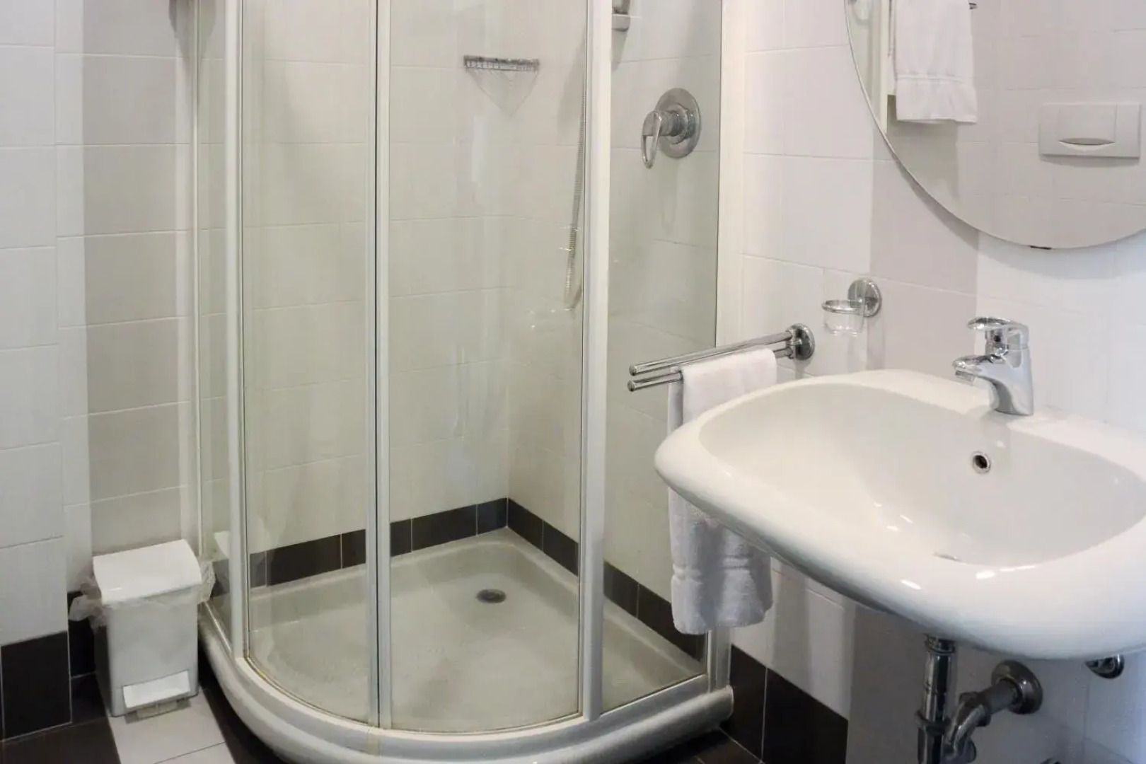 Vista Hotel & Residence