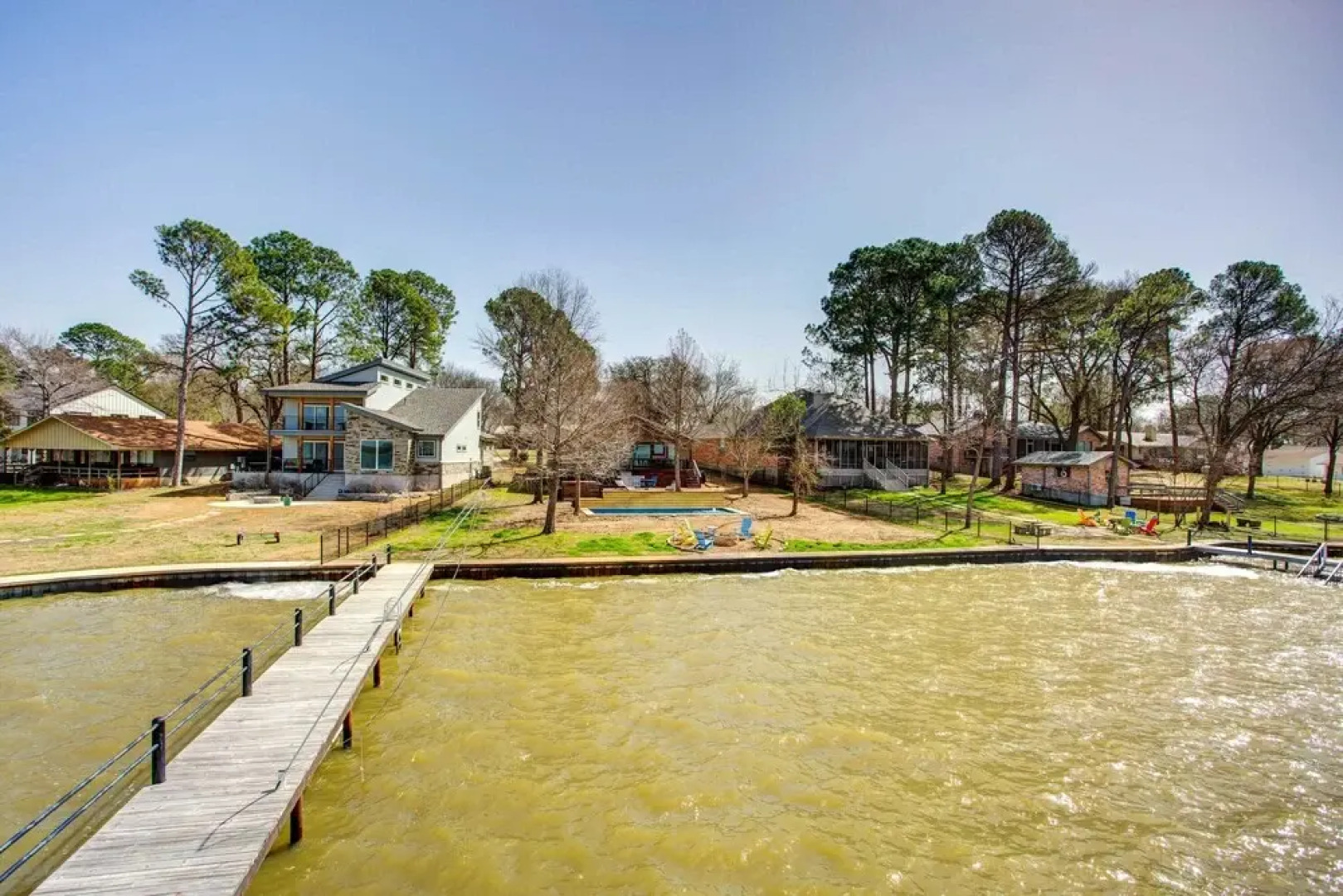 Cedar Creek Lakefront Vacation Rental w/ Pool