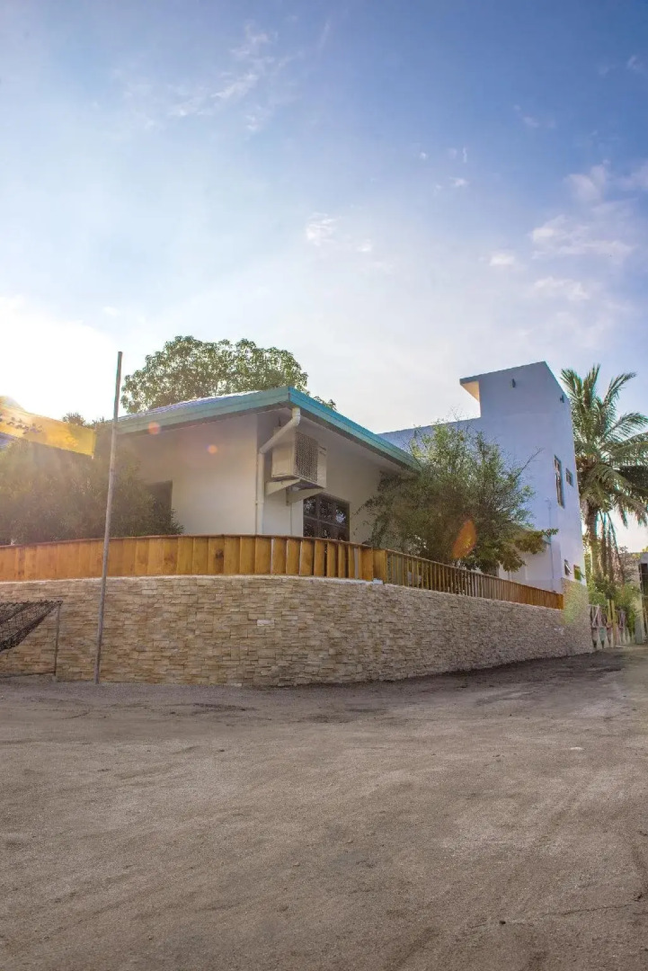 Tropical Biosphere Hotel