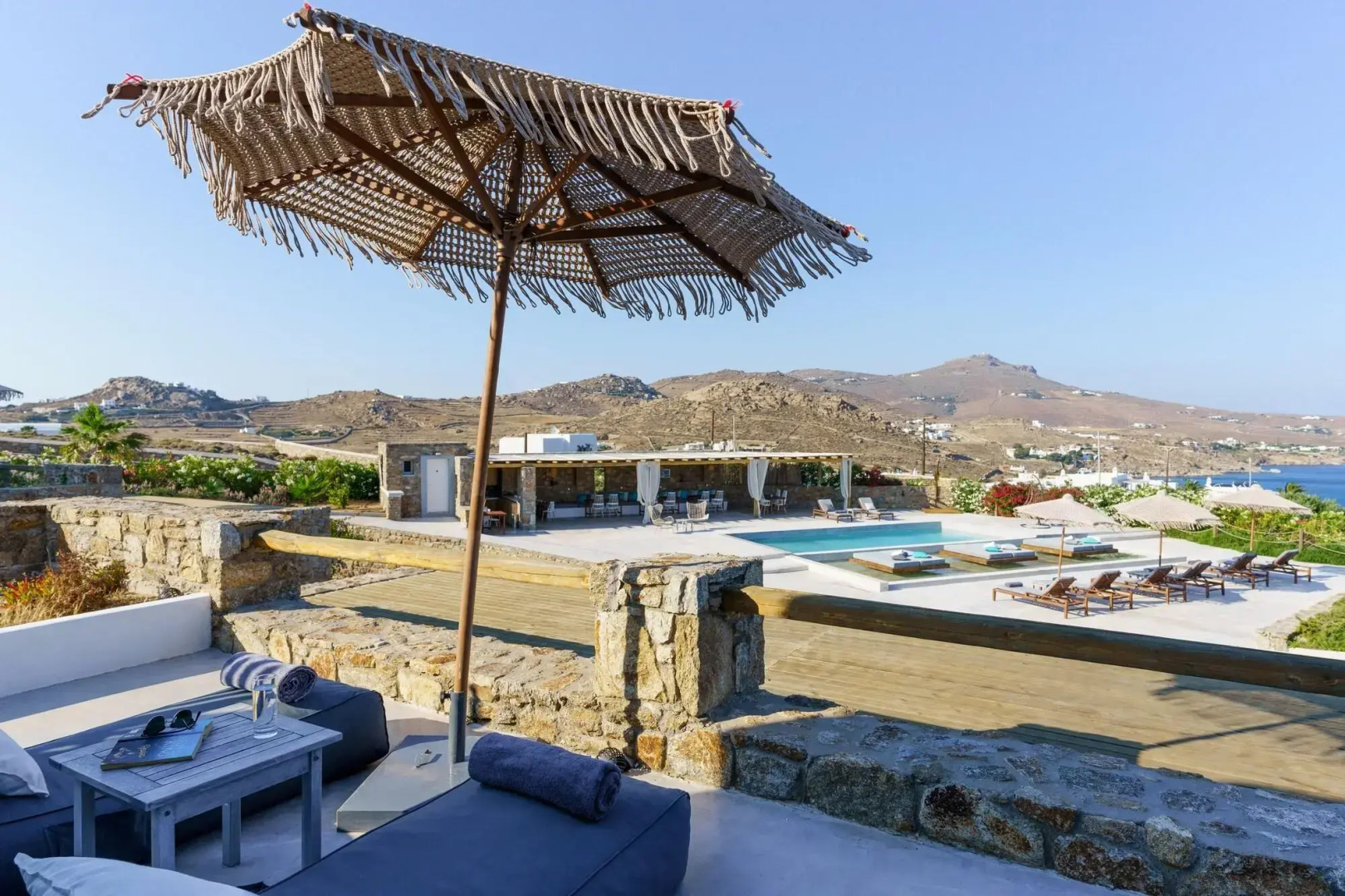 Myconian Crown Suites