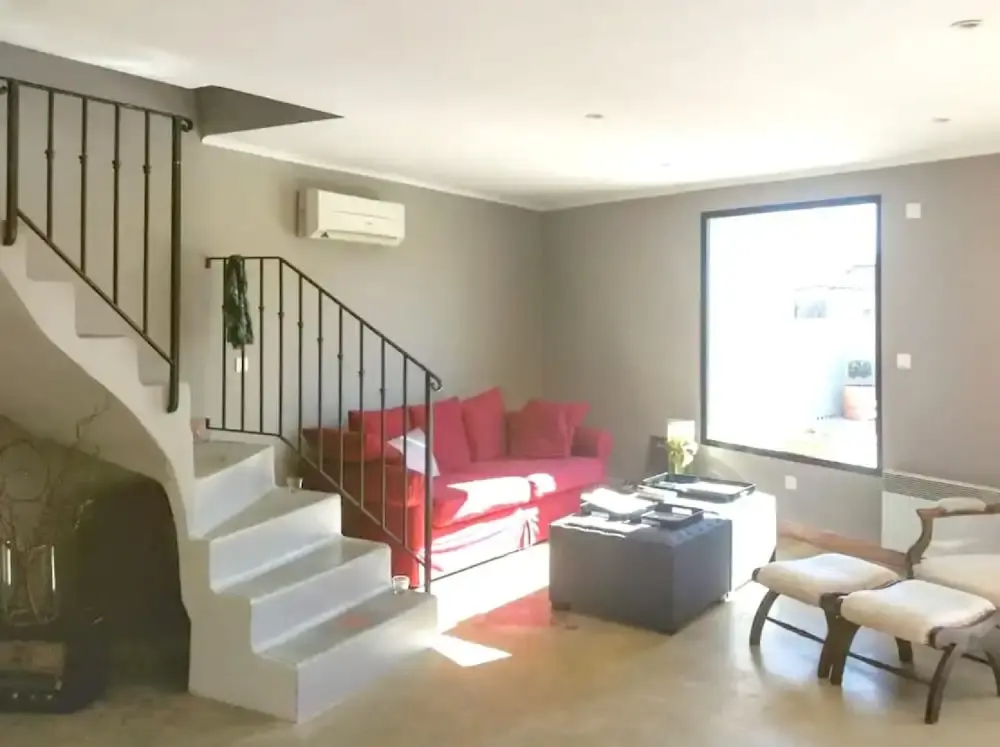 Apartment With 2 Bedrooms in Jonquières, With Wifi