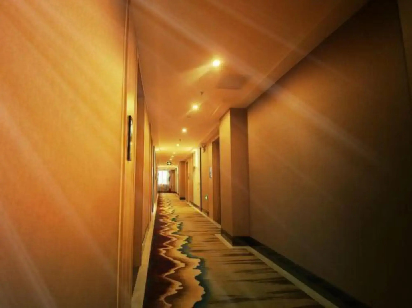 Qingmu Select Hotel (Hanshan Taihushan South Road)