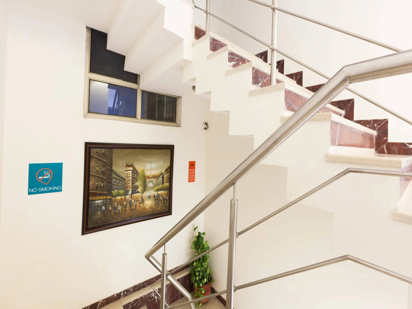 OYO 326 Hotel Shubhdeep Aashiyana