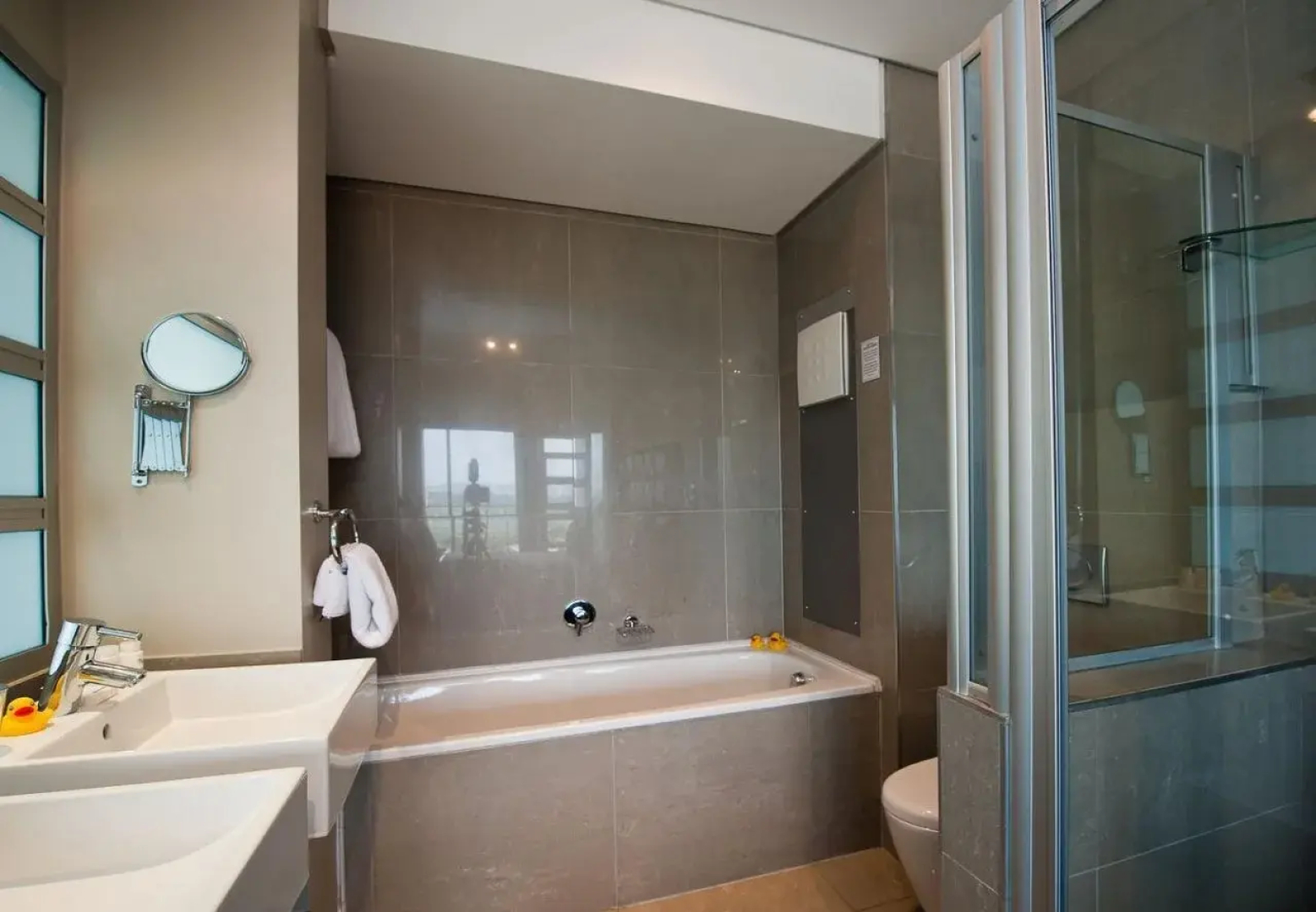 Genesis All-Suite Hotel