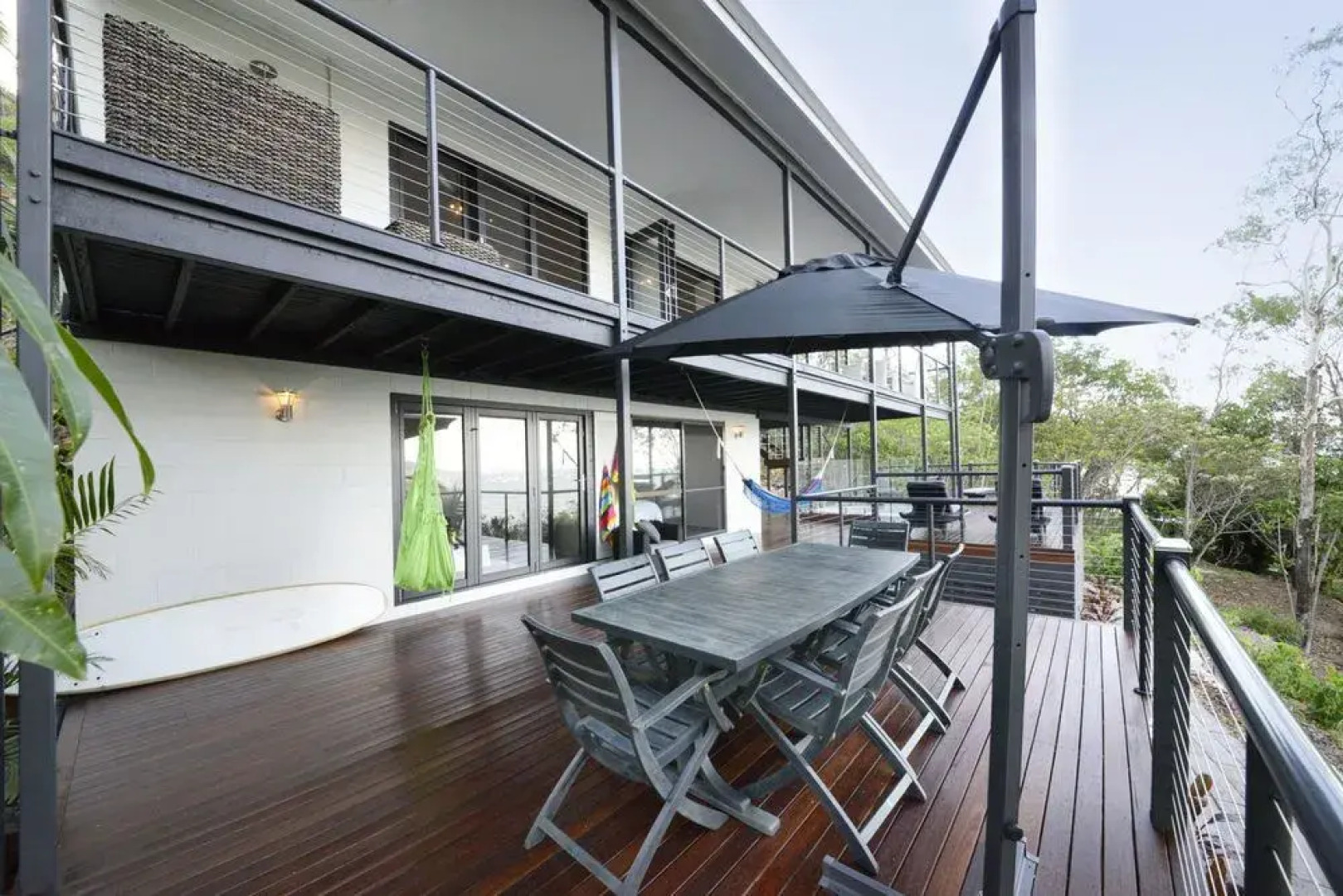 Crusoe's Beach House Ocean Views