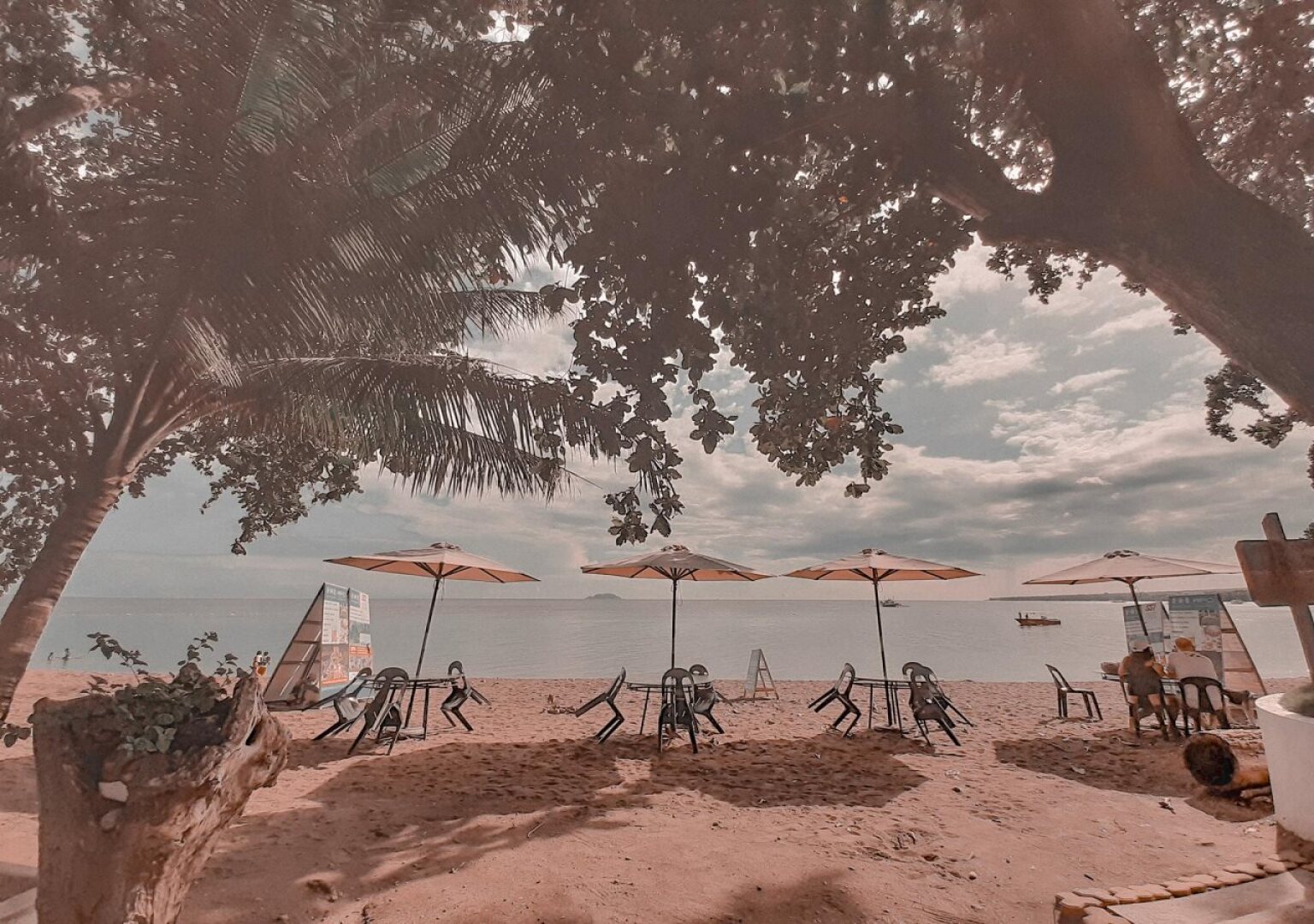 RedDoorz Plus @ Gracey Dive Resort Dumaguete