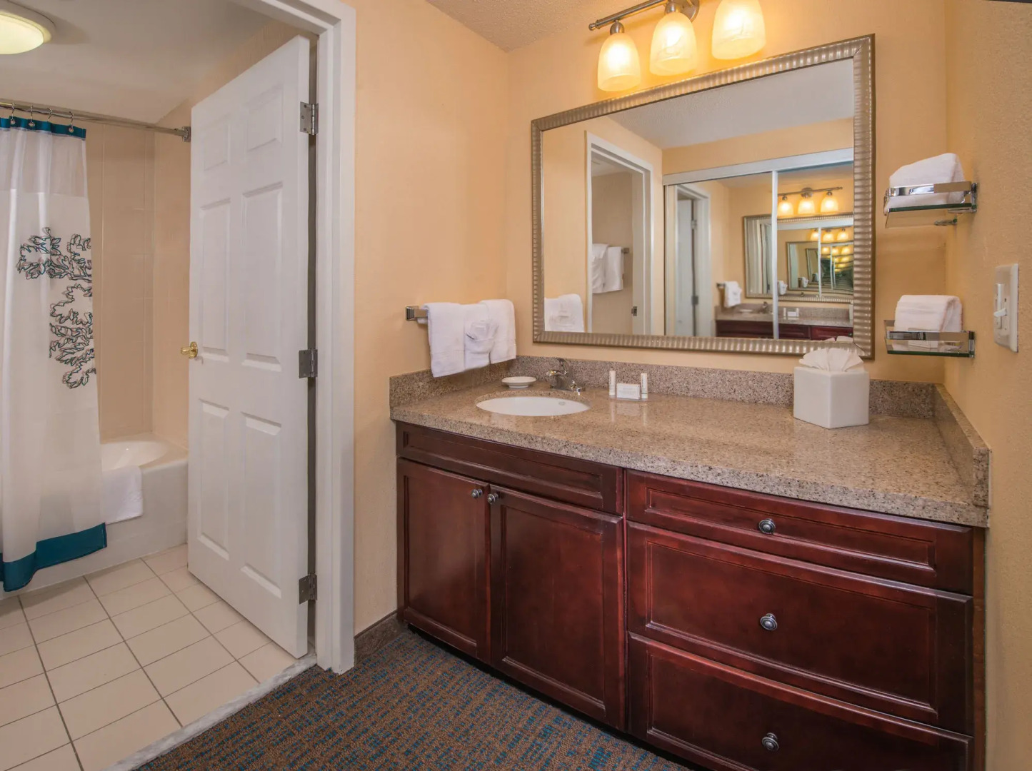 Residence Inn by Marriott Chesapeake Greenbrier