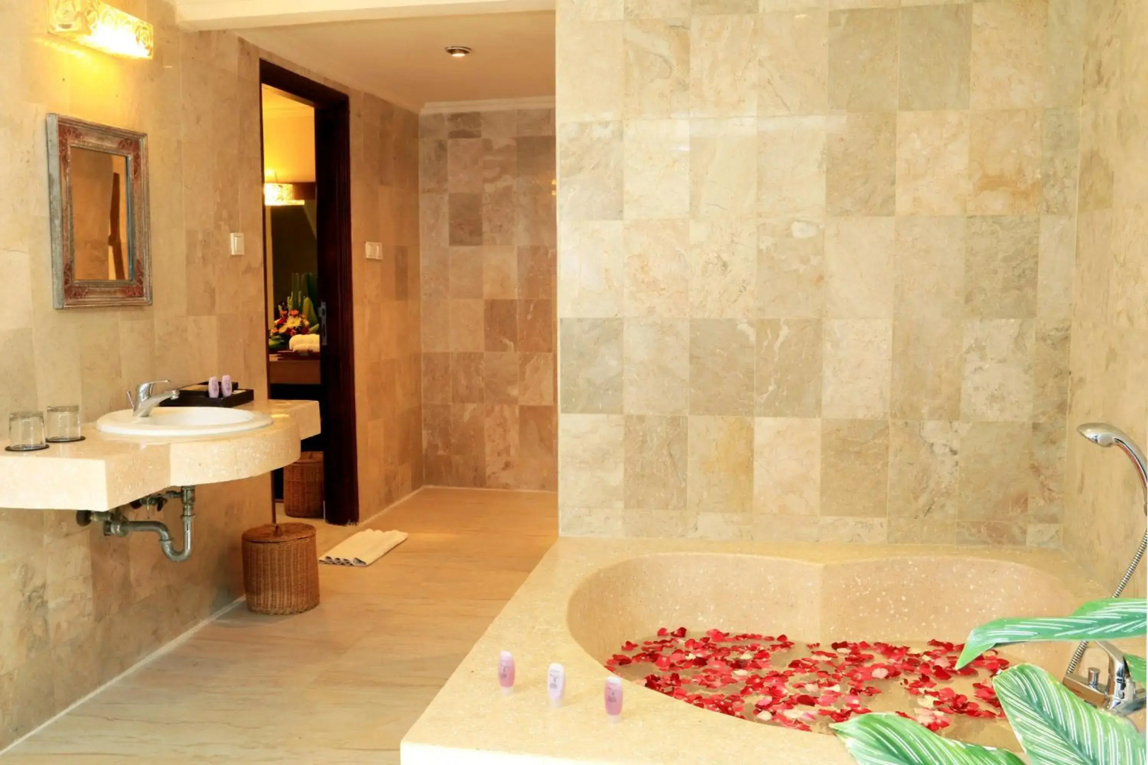 Tonys Villas & Resort