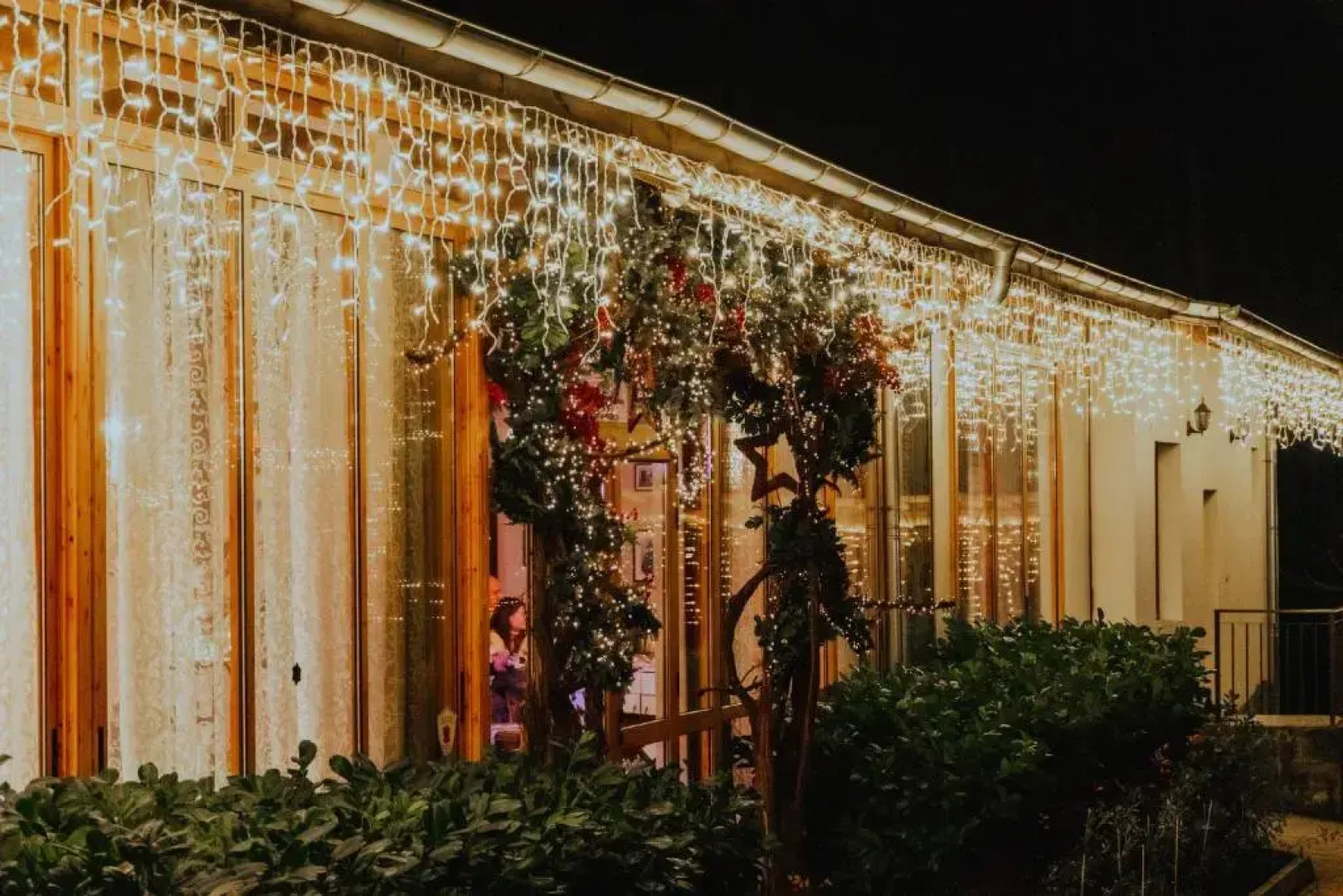 Semeen hotel i restorant Rajski zaliv