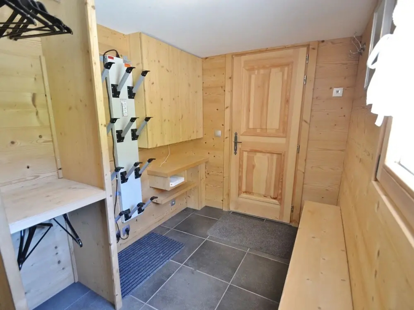 Luxurious Chalet in Le Chinaillon with Sauna