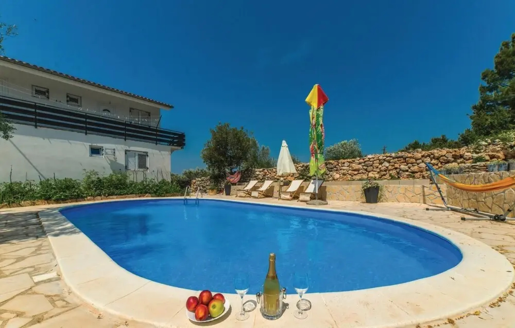 Stunning Home in Zdrelac With Wifi and 4 Bedrooms