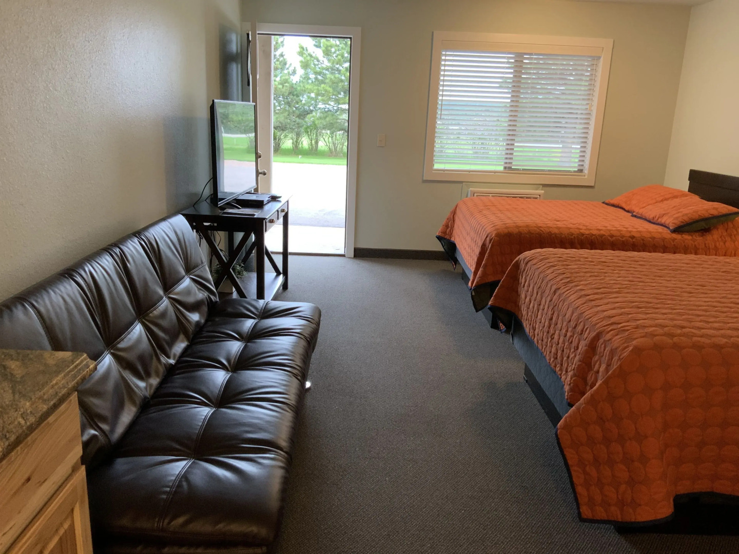 Rockerville Lodge & Cabins