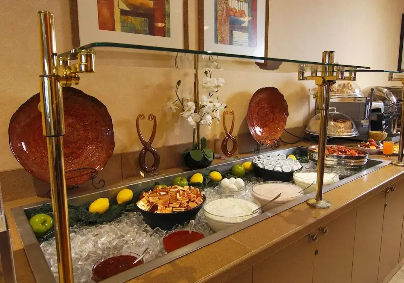 The Grand Hotel - Salem