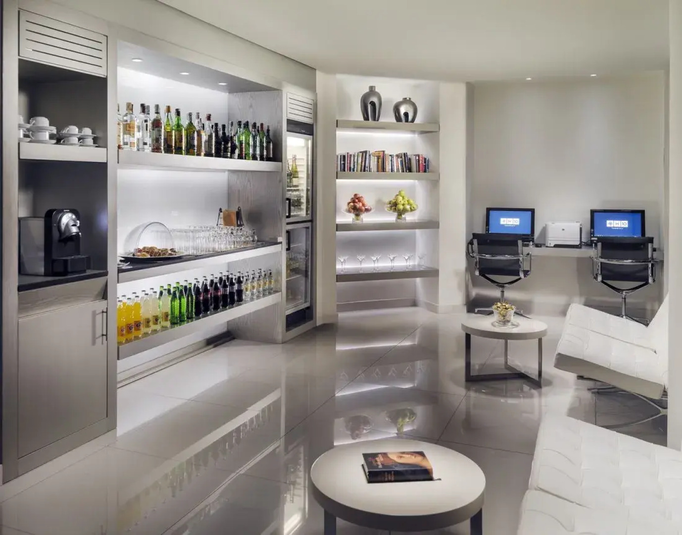 Отель H10 Conquistador