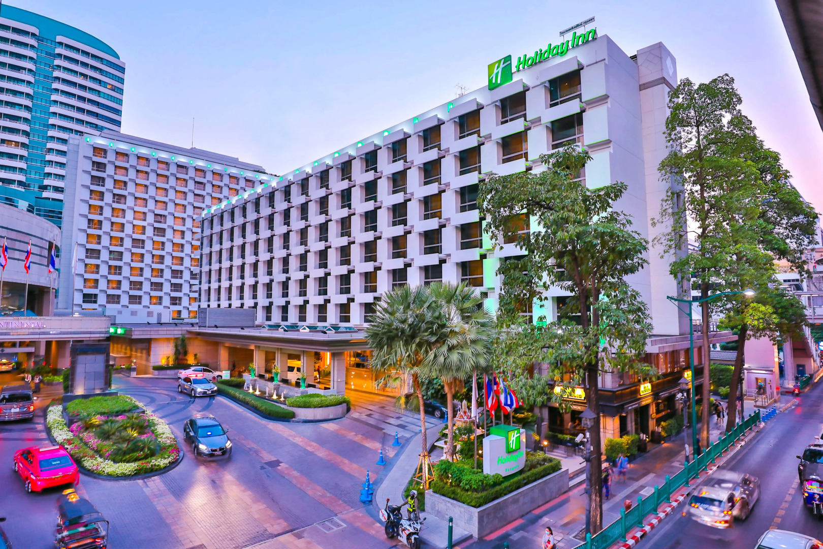 Holiday Inn Bangkok by IHG