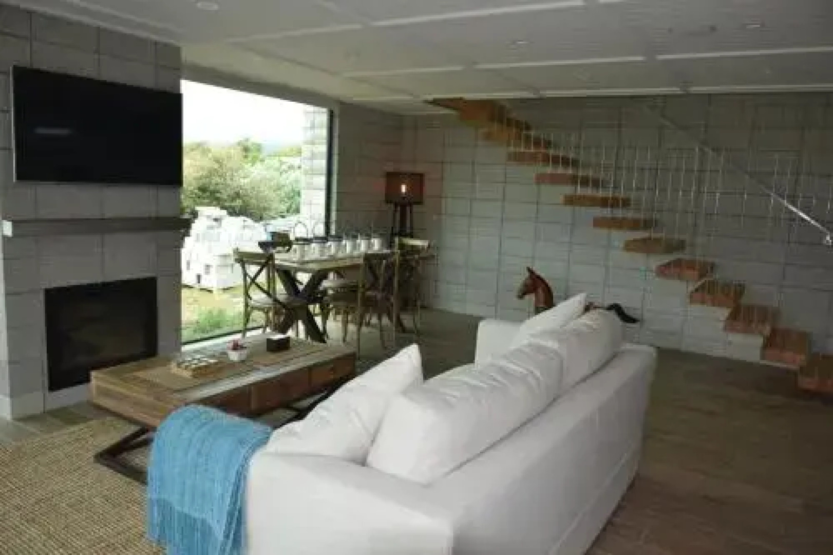 157 Field Way Luxury Lodge