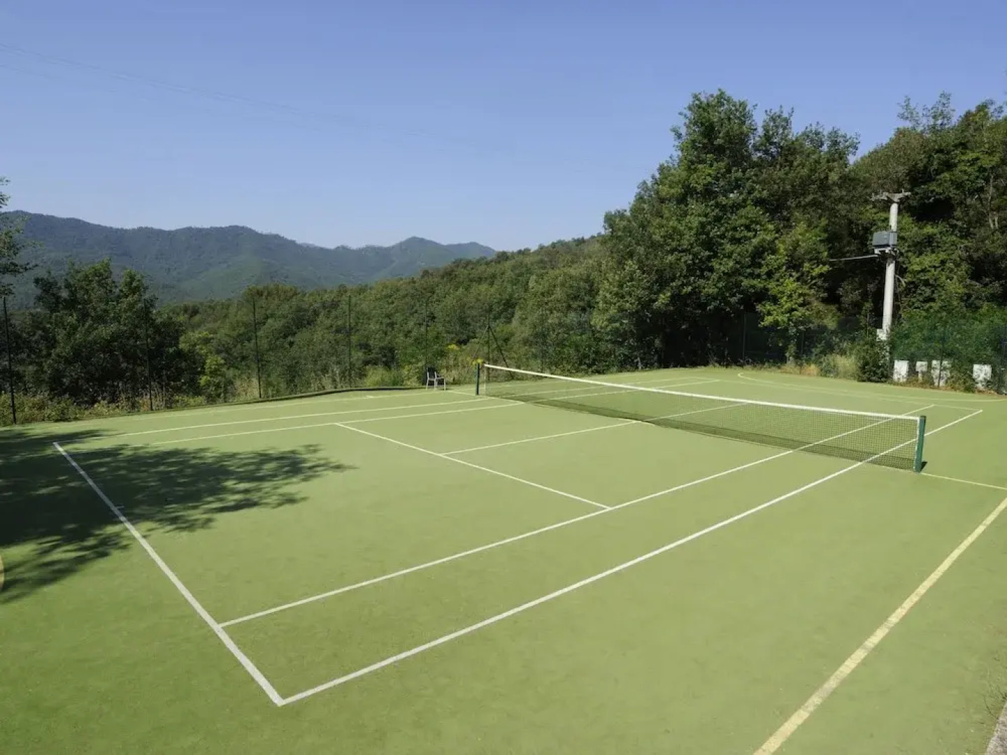 Cozy Detached Bungalow With Veranda Near the Sea