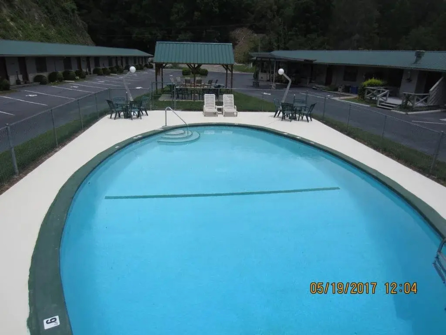 Gear Head Inn - Whittier