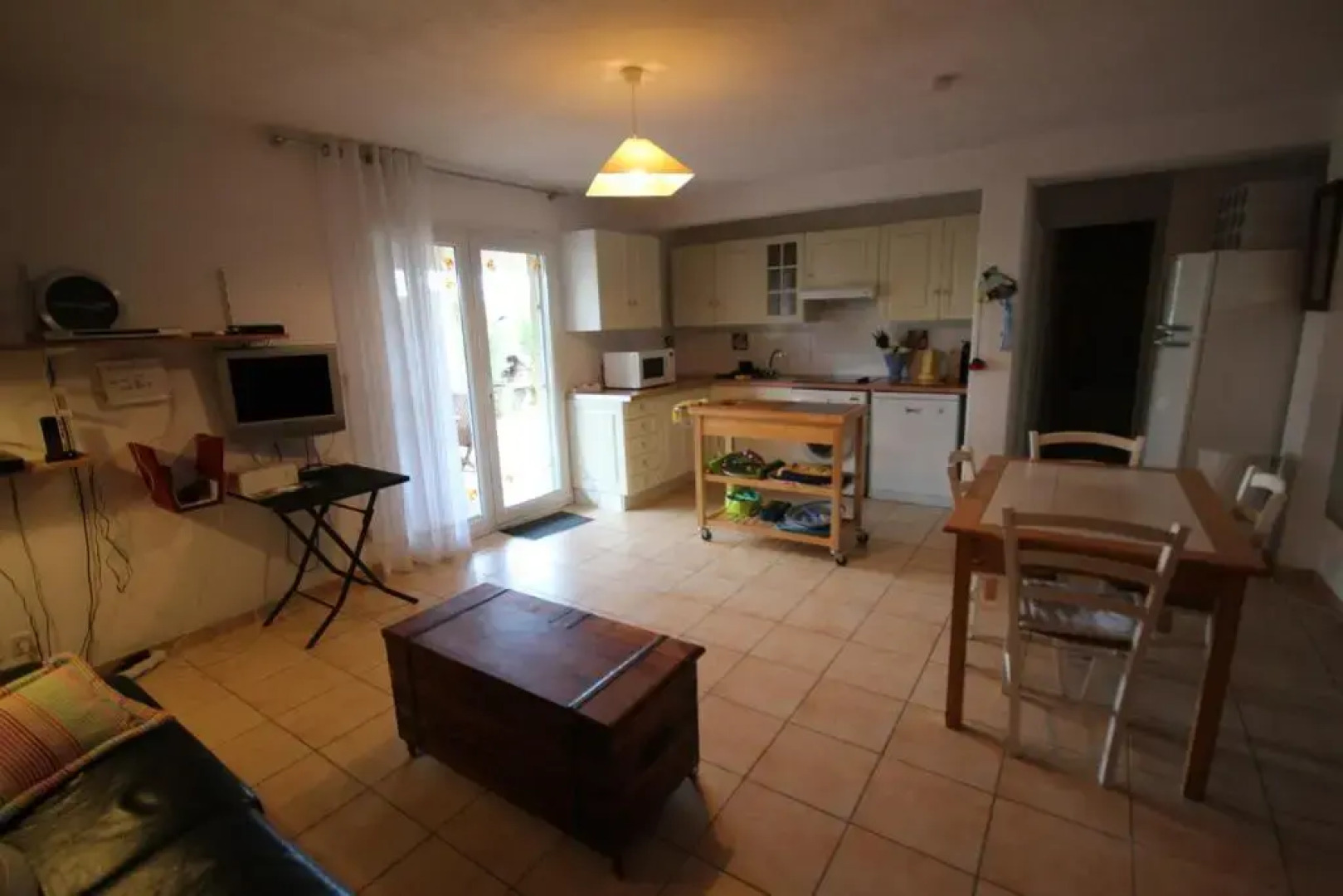 Belle villa 3 chambres grande terrasse dans résidence sécurisée avec piscine commune 800m de la mer WIFI Un vrai Havre de Paix LRCS98