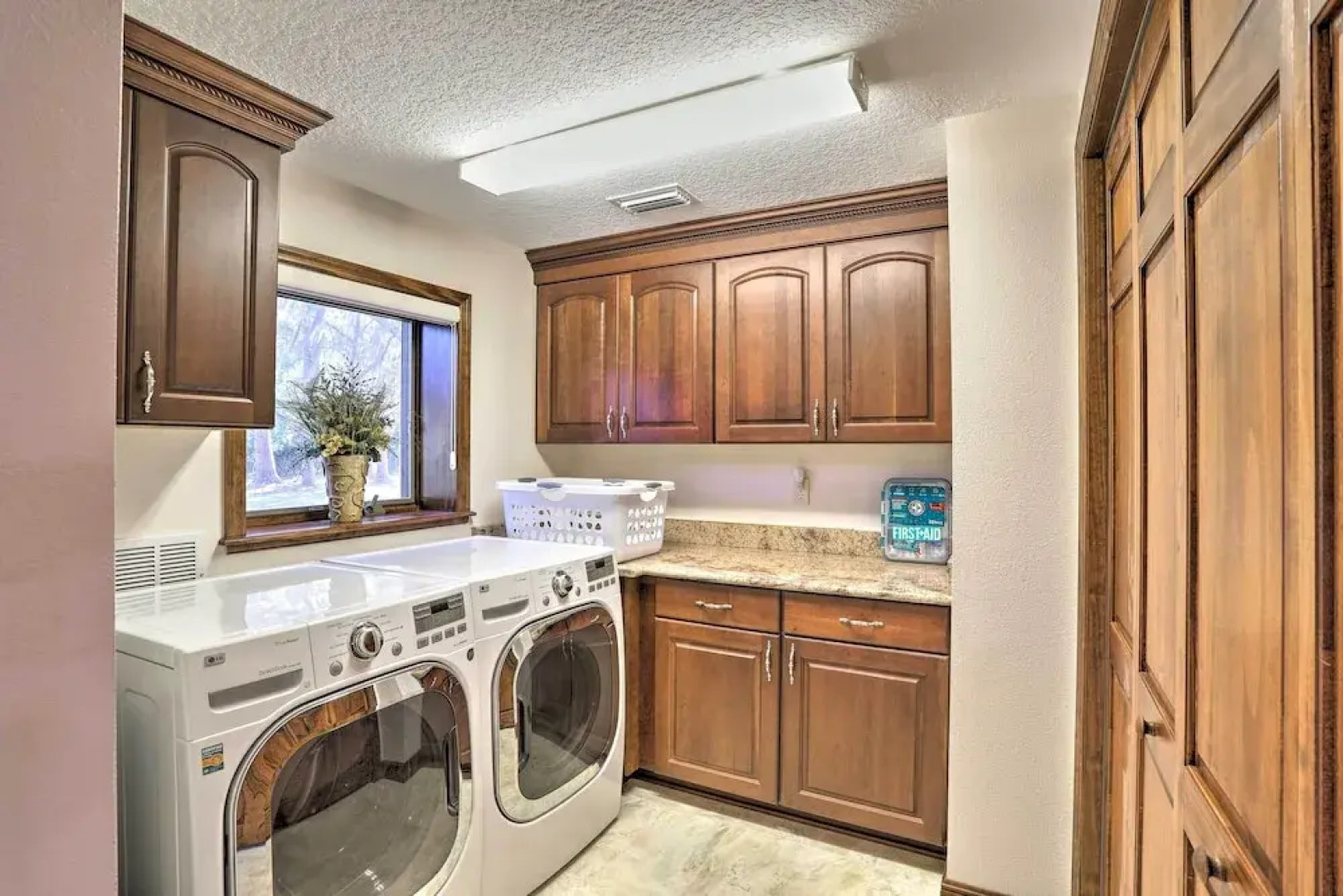 The Peacock Farm Largo Home + Outdoor Oasis!