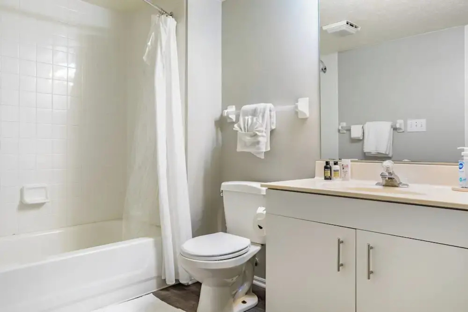 Landing Apartments Dayton