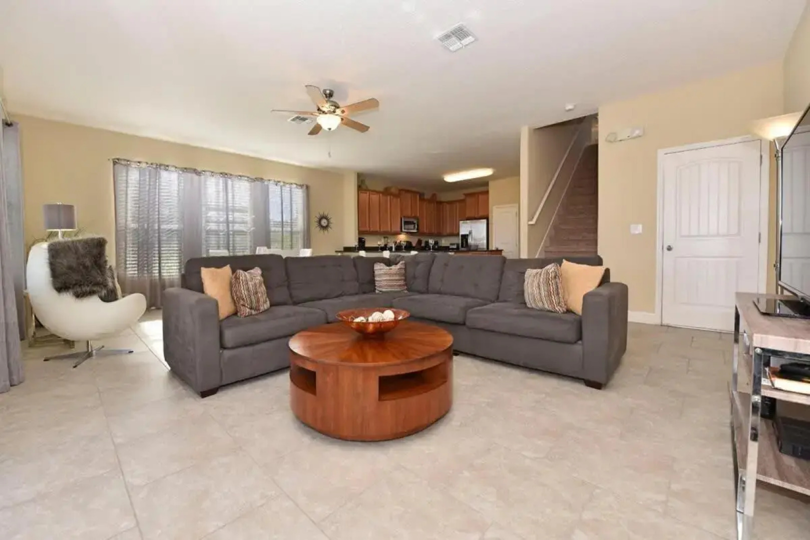 Meticulous 6Bd Spa Gm Pool Hm Solterra-4187od