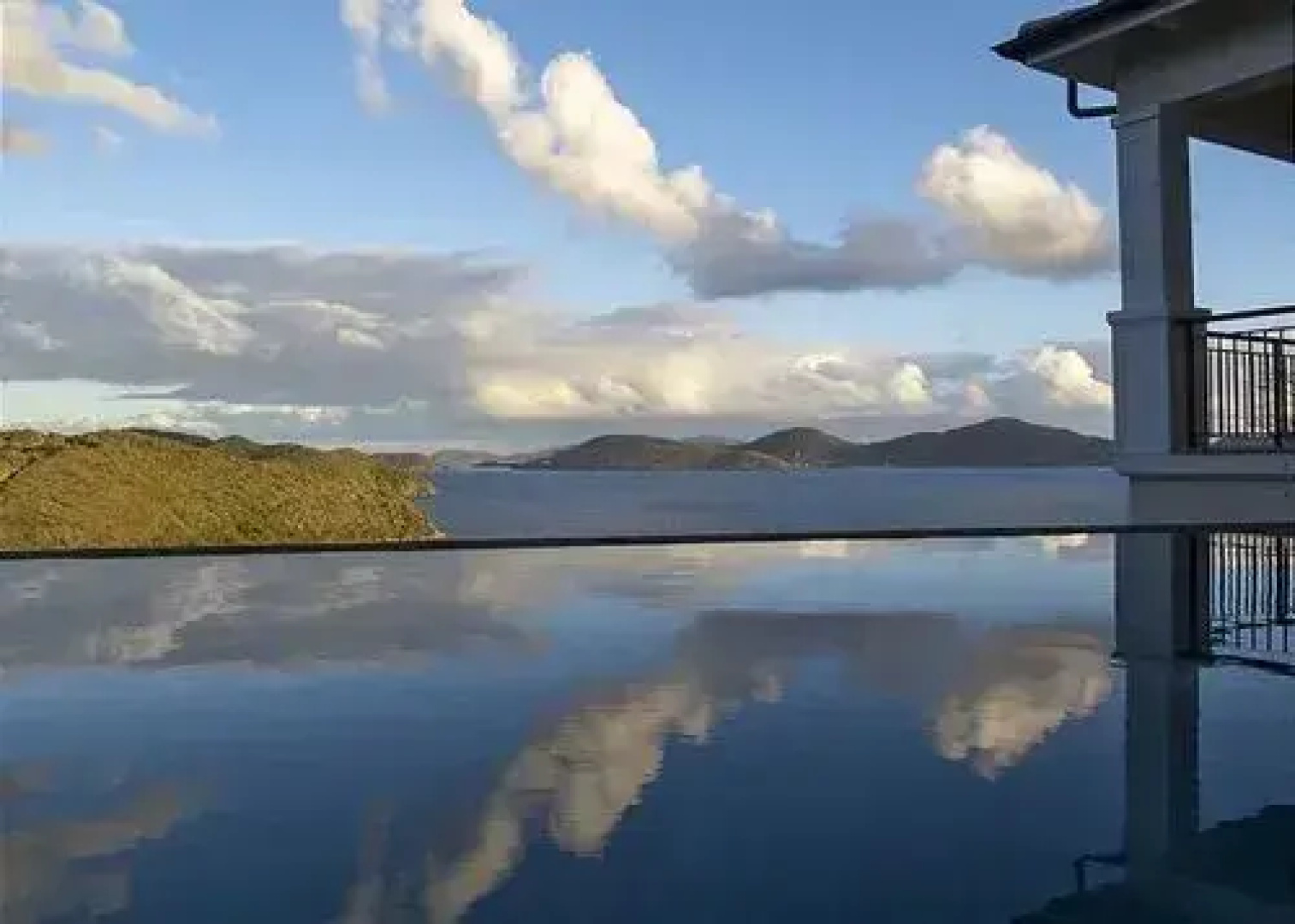 La Pura Vida