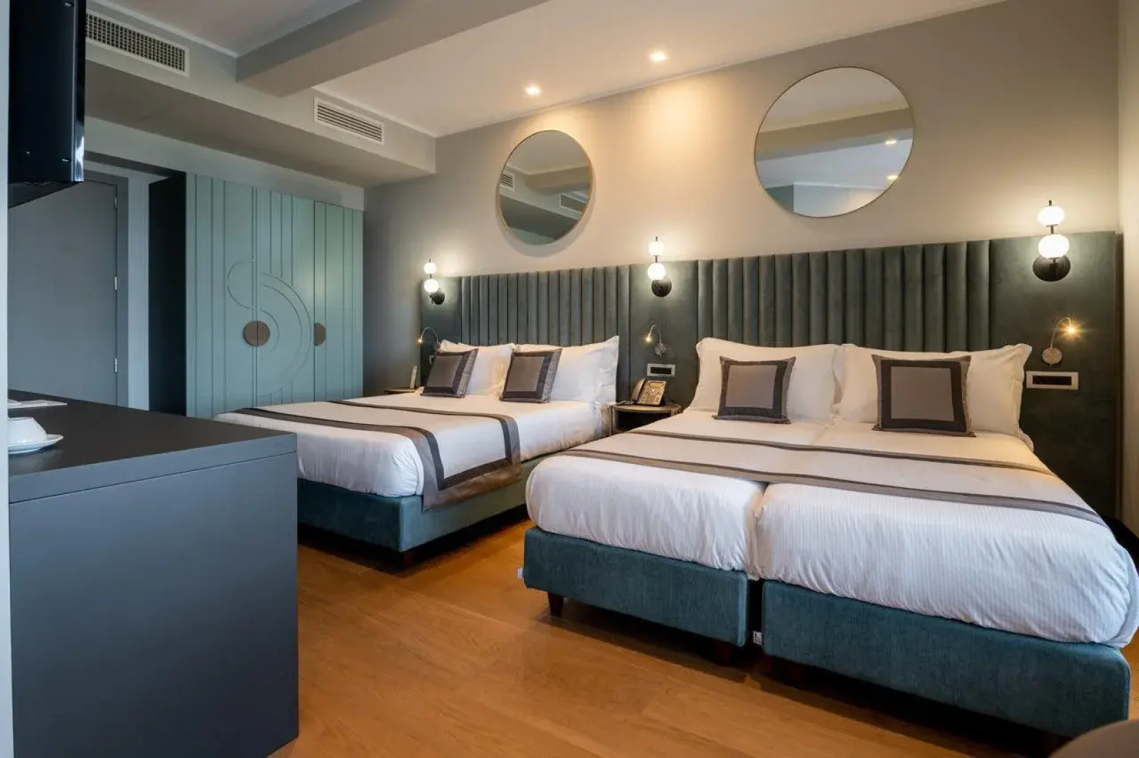 Отель Grand Hotel Torre Fara