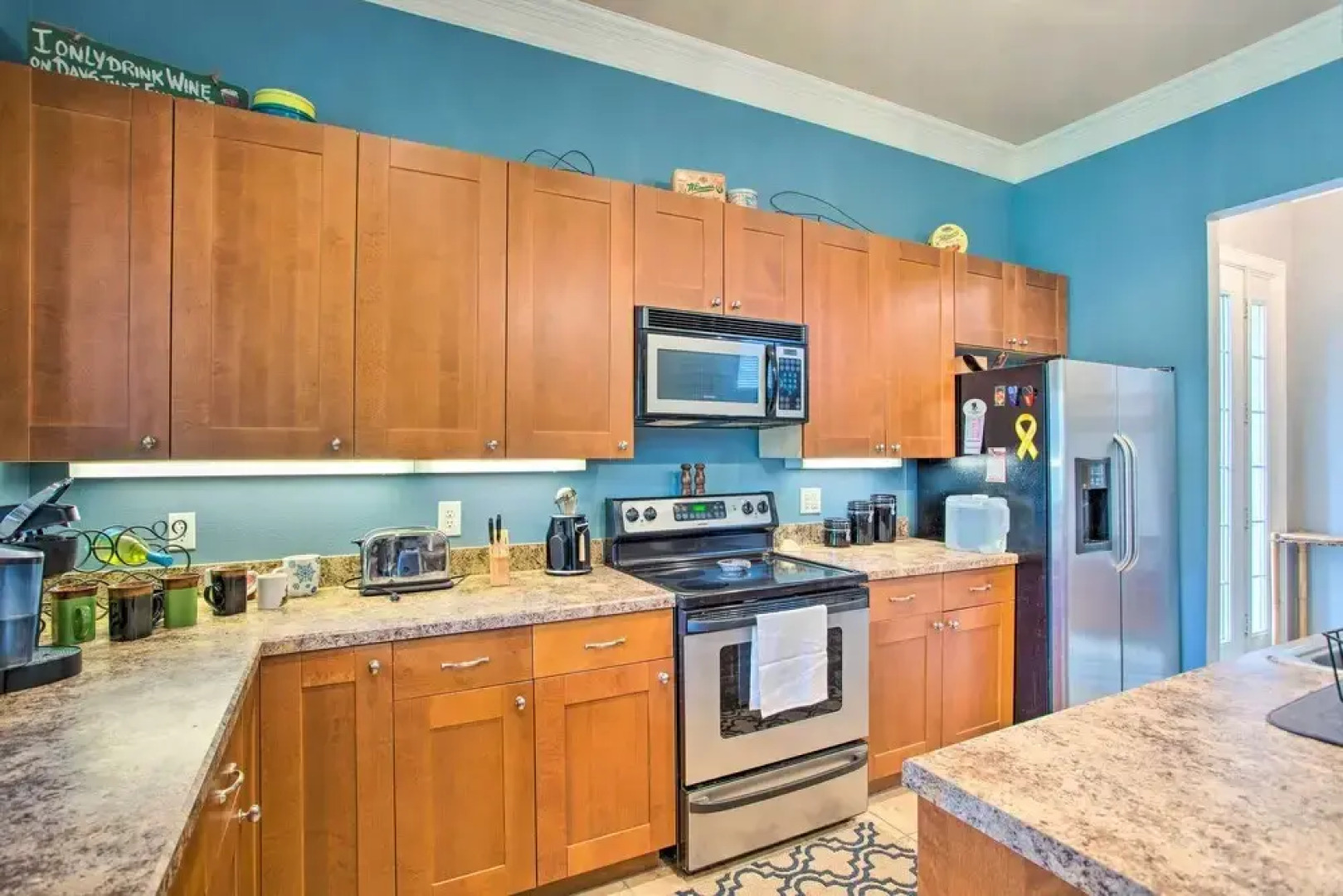 Cedar Creek Reservoir Home w/ Deck & Fire Pit!