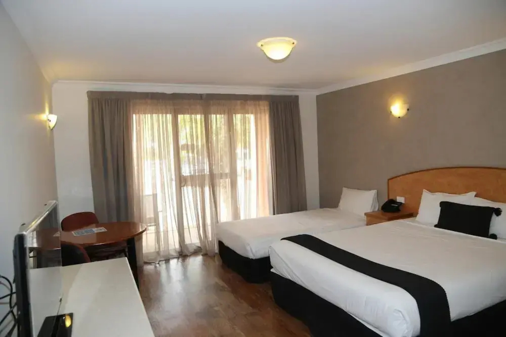 Wentworth Grande Resort