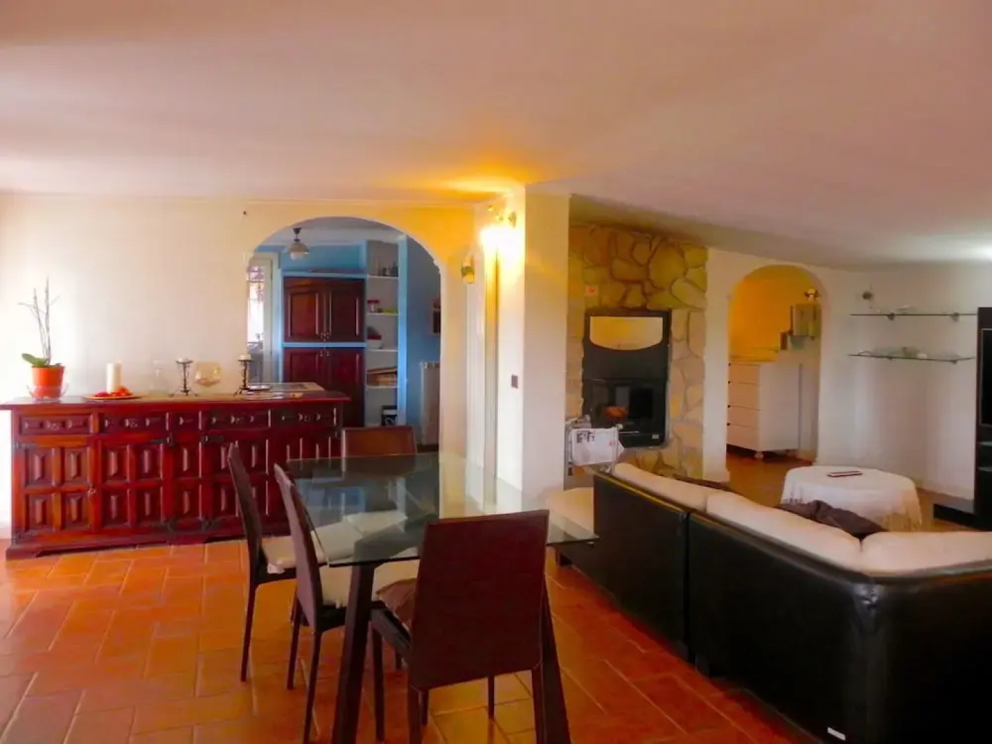 Holiday Home with Private Swimming Pool near Sea