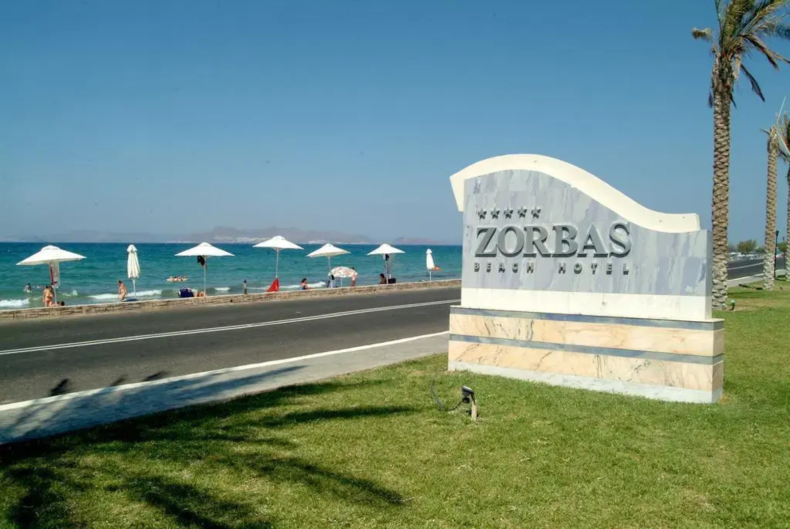 Zorbas Beach Hotel