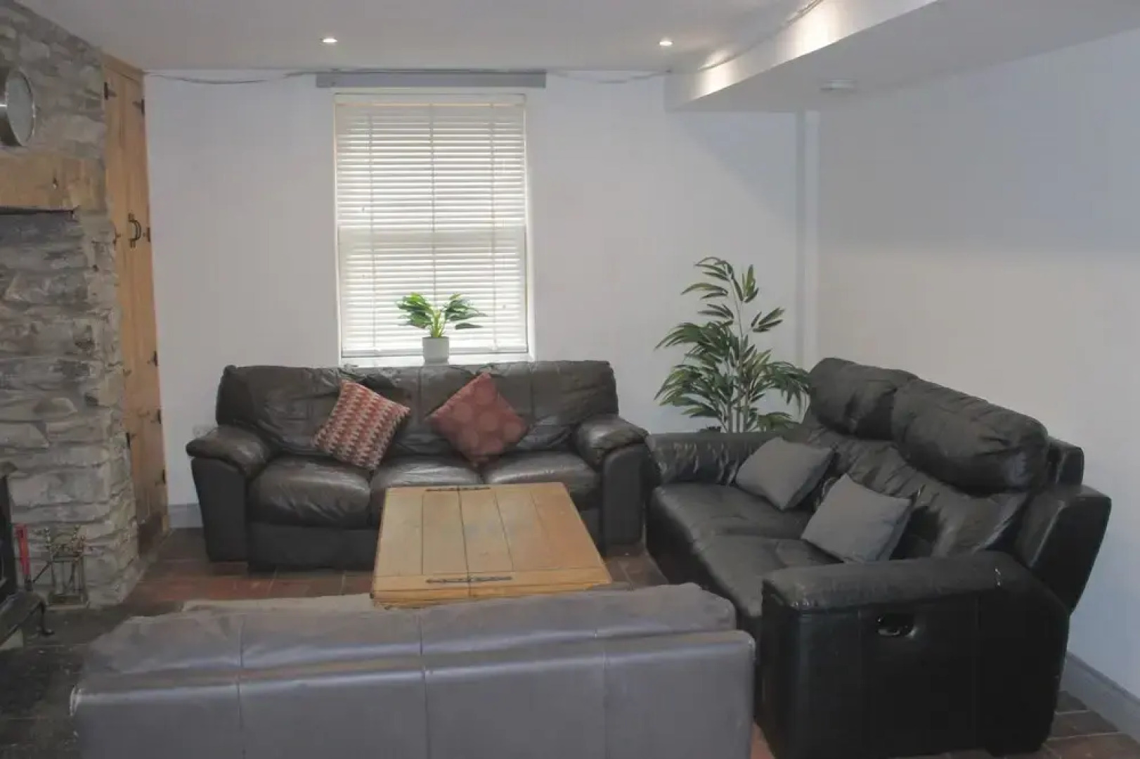 Brackendale Luxury Townhouse, hot Tub,sauna, Games